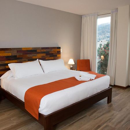 Ilalo Garden Hotel & Restaurant Quito Exterior foto